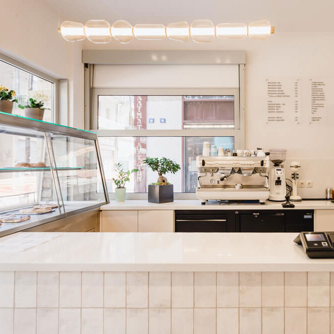 to seraikon anakainisi katastimatos elpiniki